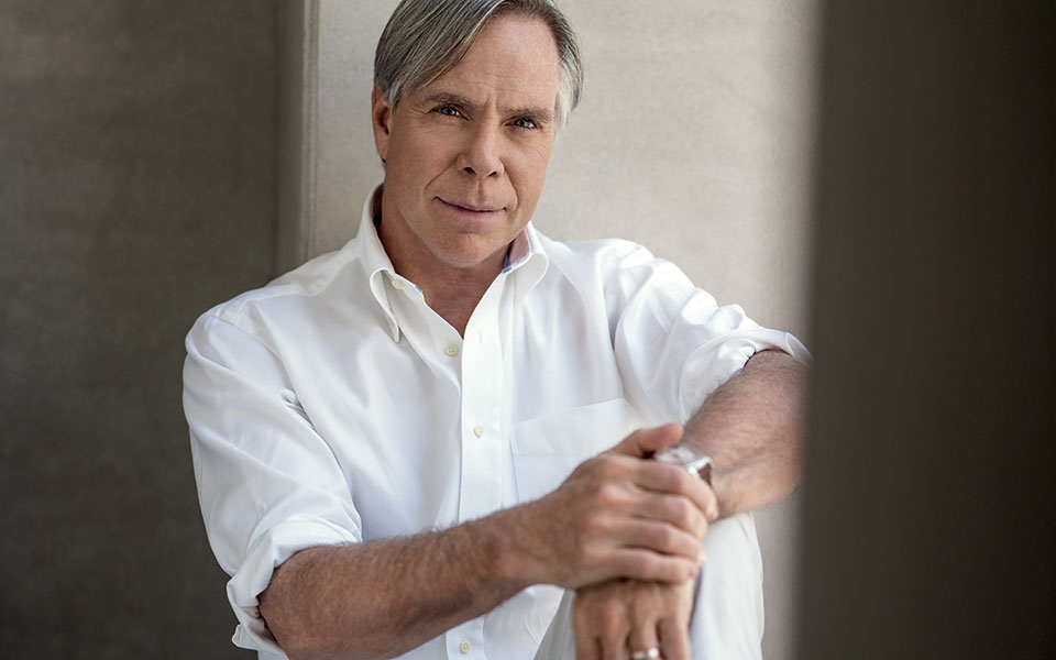 o-tommy-hilfiger-δεν-σπαταλά-τίποτα-και-καλωσορίζε-561070363