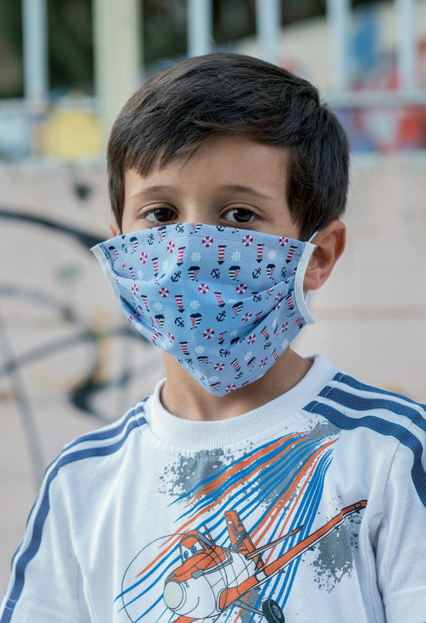 Πρώτη φορά μάσκα!-2