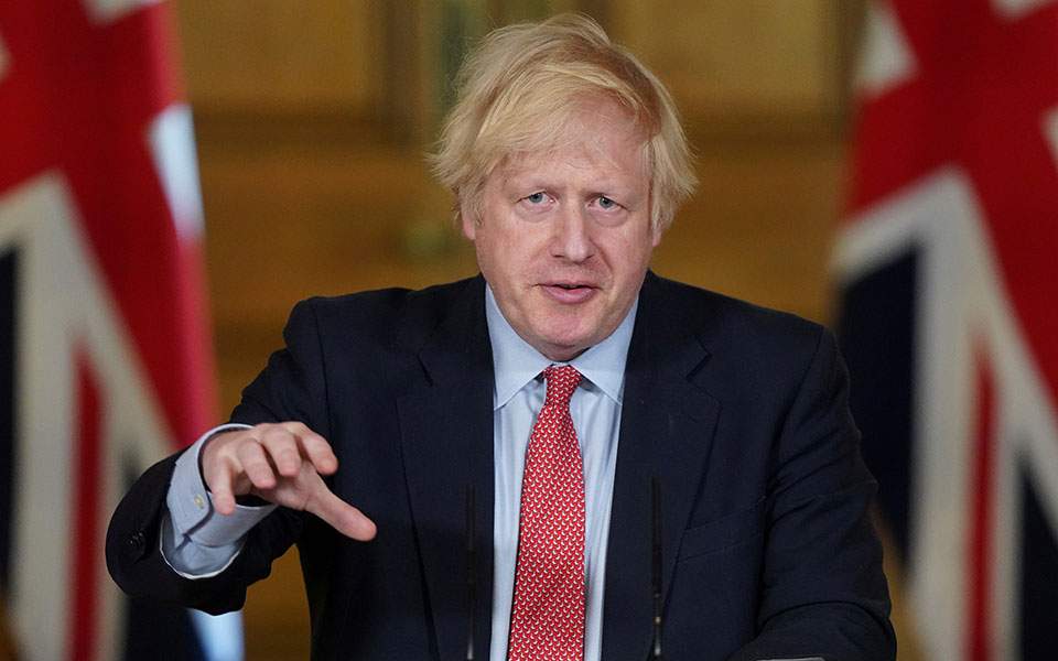 ο-τζόγος-του-τζόνσον-εξοργίζει-την-e-e-561074479