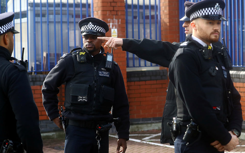Νεκρός αστυνομικός από πυροβολισμό σε κέντρο κράτησης στο νότιο Λονδίνο-1