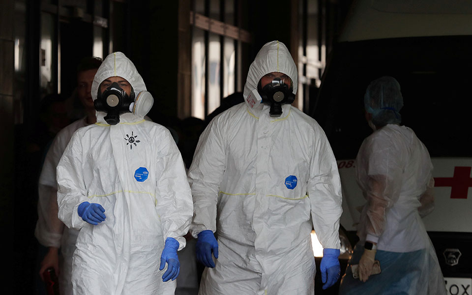 ρωσία-6-916-κρούσματα-σε-24-ώρες-561086284