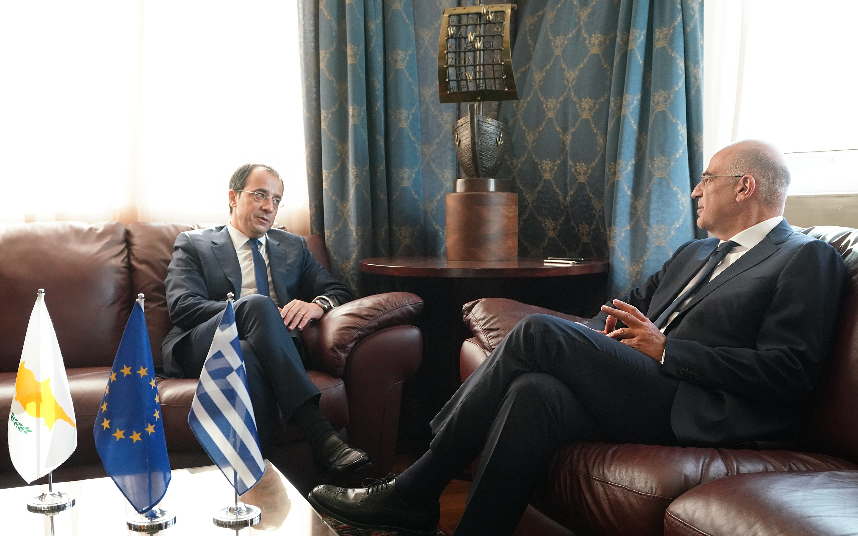 δένδιας-η-τουρκική-παραβατικότητα-στ-561099199