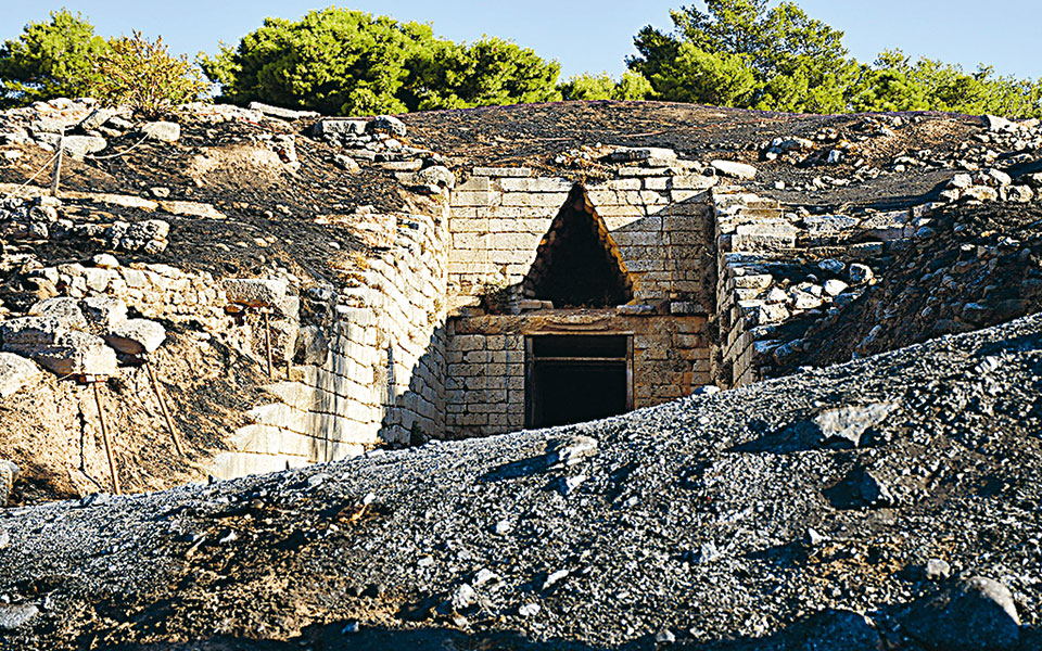 μυκήνες-τα-αίτια-που-οδήγησαν-στη-γρήγ-2394892