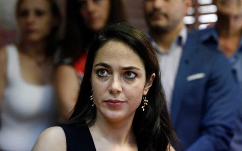 παράταση-συμβάσεων-για-εργαζόμενους-561078790