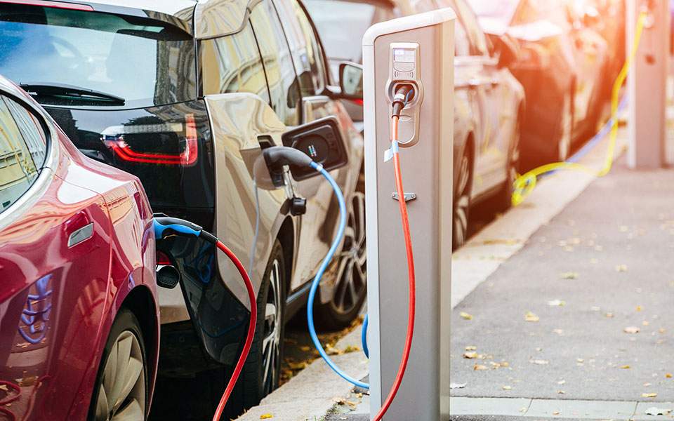 υπεν-5-000-αιτήσεις-για-επιδότηση-αγοράς-η-561074602