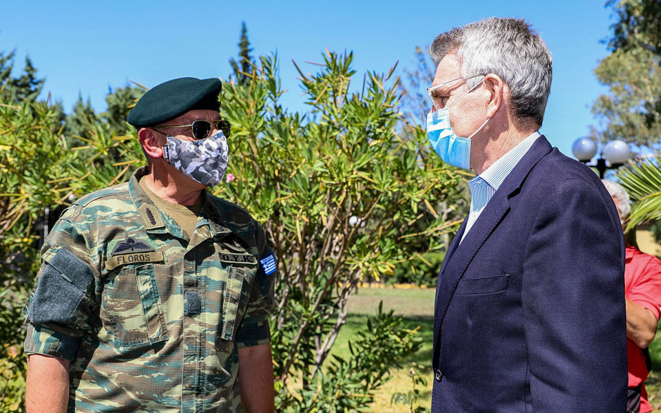 κ-φλώρος-και-τζ-πάιατ-στην-άσκηση-ελλά-561076228