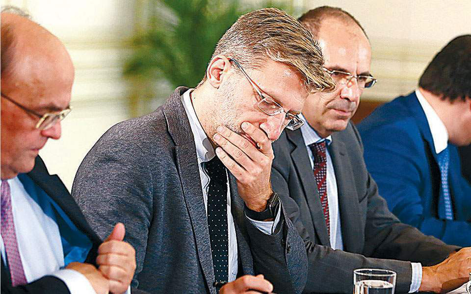 ακης-σκέρτσος-στην-κ-δεύτερη-ευκαιρ-561068371