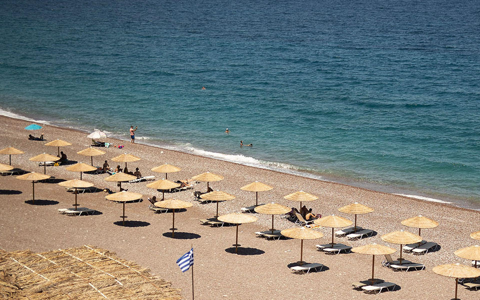 ττε-βουτιά-των-τουριστικών-εσόδων-σ-561088108