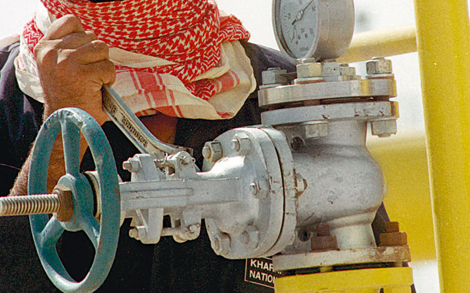 πώς-ένα-απ-τα-πλουσιότερα-κράτη-ξεμέ-2395175