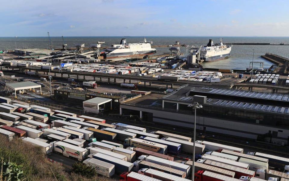 brexit-καμπανάκι-για-ουρές-7-000-φορτηγών-στο-κε-561089002