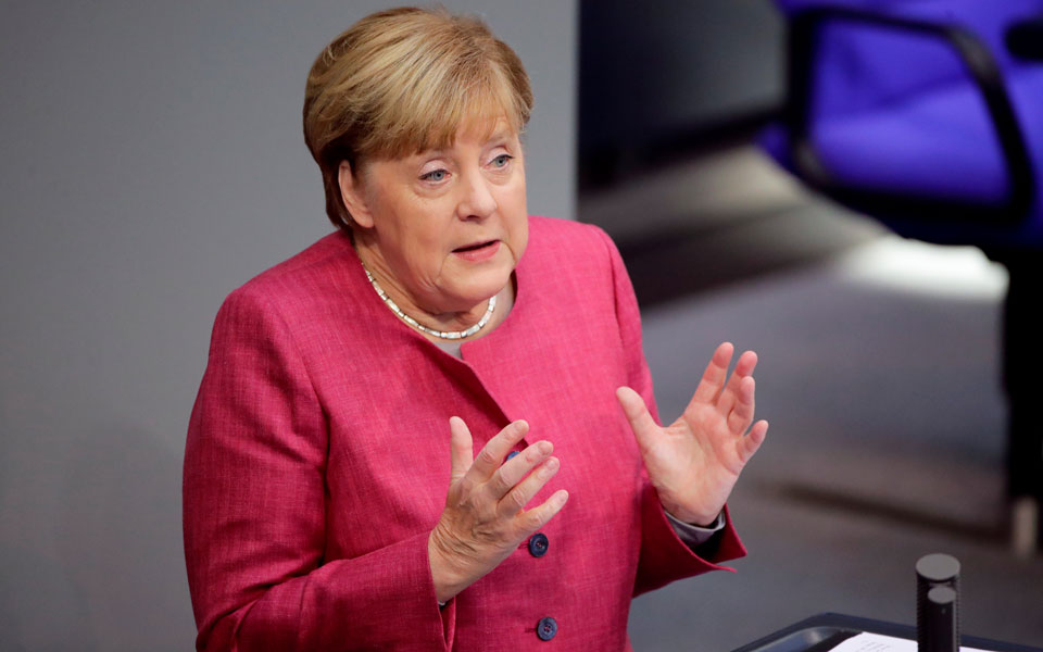 άγκελα-μέρκελ-λυδία-λίθος-η-εφαρμογή-τ-561098485