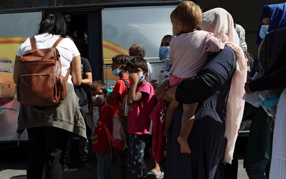 αναχώρησαν-για-τη-γερμανία-139-αιτούντες-561098437