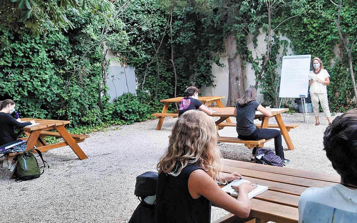 mαθήματα-στην-τάξη-της-φύσης-561085180