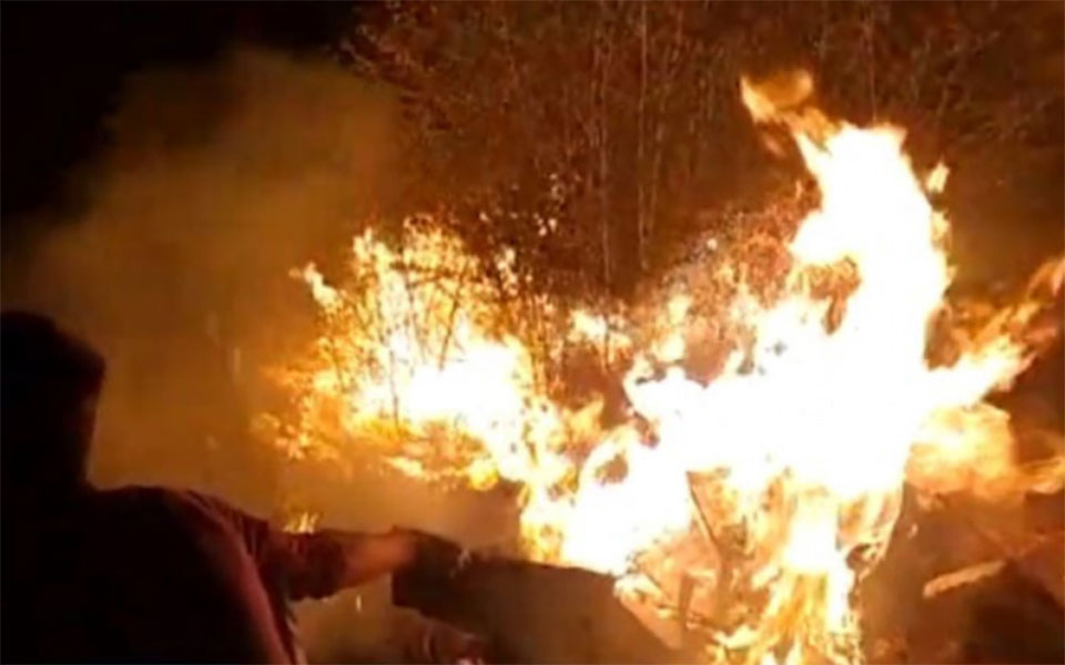 μόρια-βίντεο-με-τους-εμπρηστές-εν-δράσ-561079945