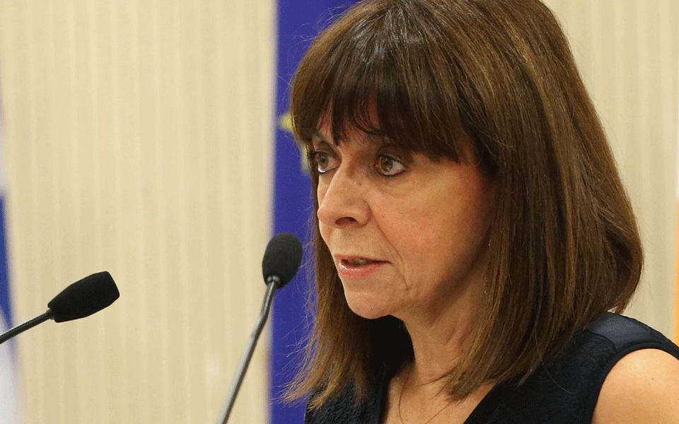 κ-σακελλαροπούλου-η-δημοκρατία-απειλ-561098914