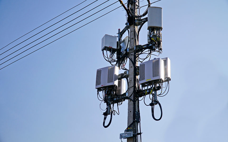 ξεκινάει-η-δημοπρασία-για-το-φάσμα-των-561091477