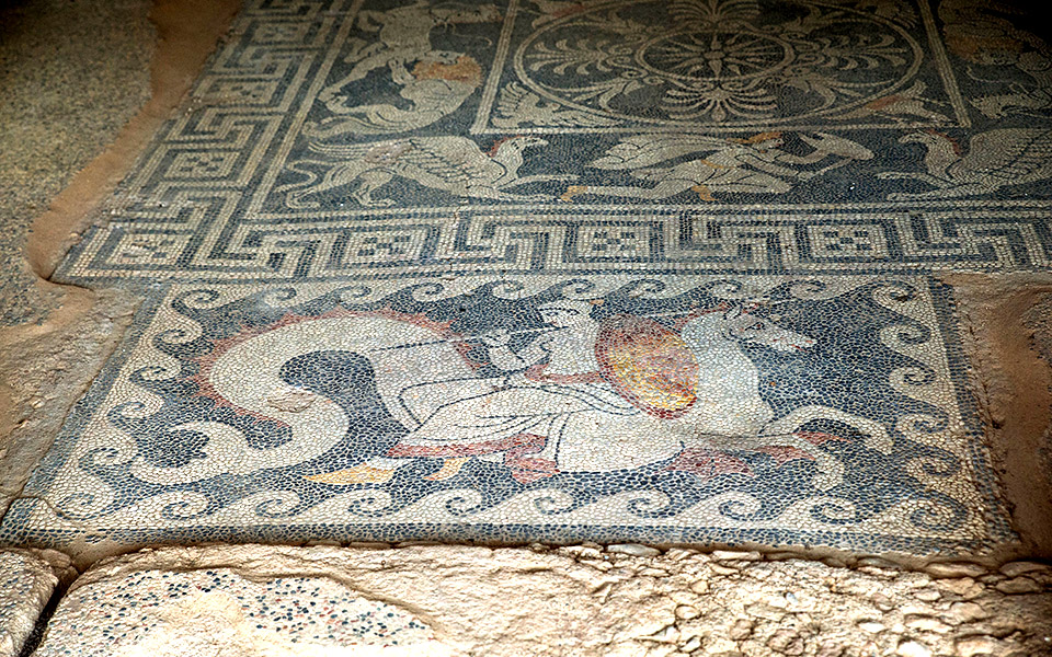 ερέτρια-λαμπερή-στους-αιώνες-561069001