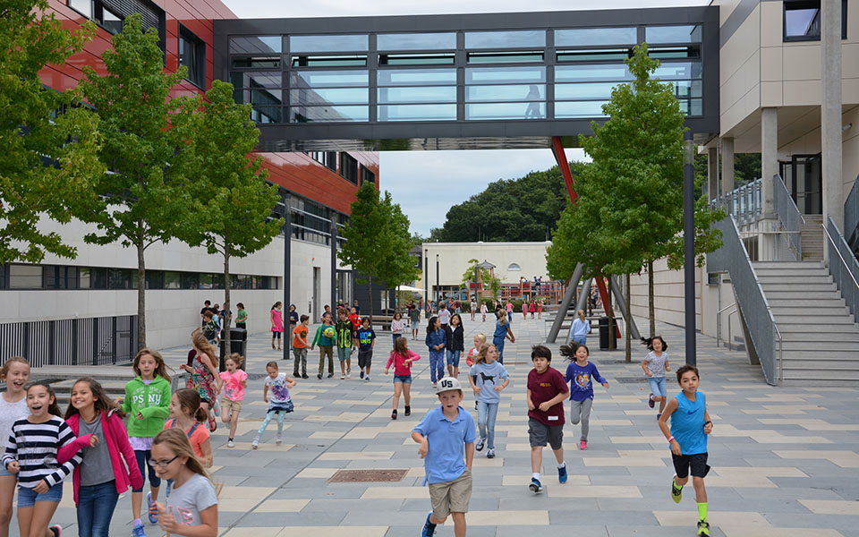 χάος-με-τις-μάσκες-σε-γερμανικά-σχολεί-561081520