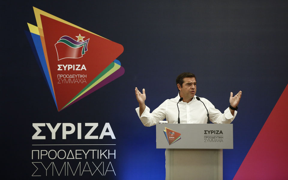 αλ-τσίπρας-κάθε-μέρα-που-περνά-η-κυβέρ-561068509