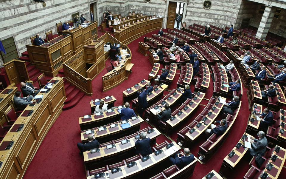 εκθεση-της-βουλής-στο-ναύπλιο-561064837