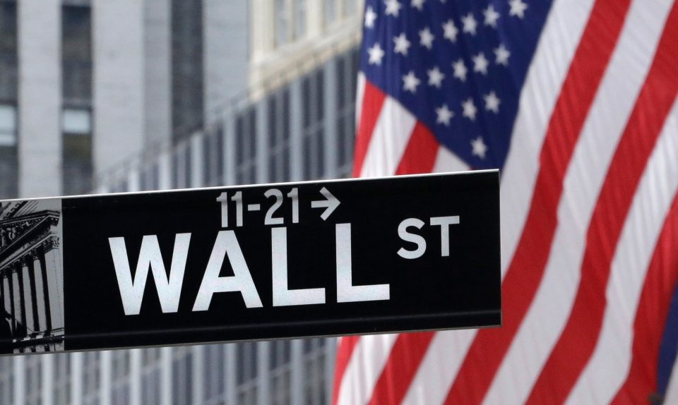 wall-street-τριψήφιες-απώλειες-με-το-καλημέρα-561082423