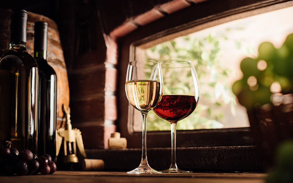 μειώθηκε-η-κατανάλωση-οίνου-το-2019-σε-υ-561086644