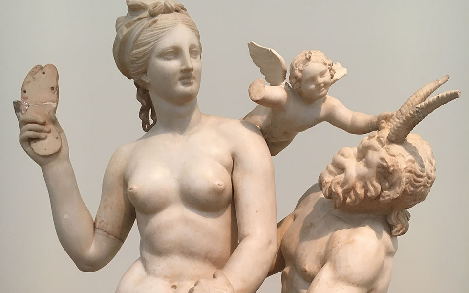 μια-αθηναία-γίνεται-τουρίστρια-561121693