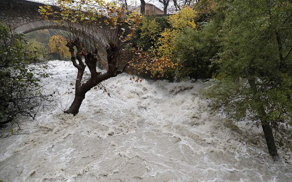 γαλλία-πάνω-από-200-εκατ-ευρώ-το-κόστος-απ-561124117