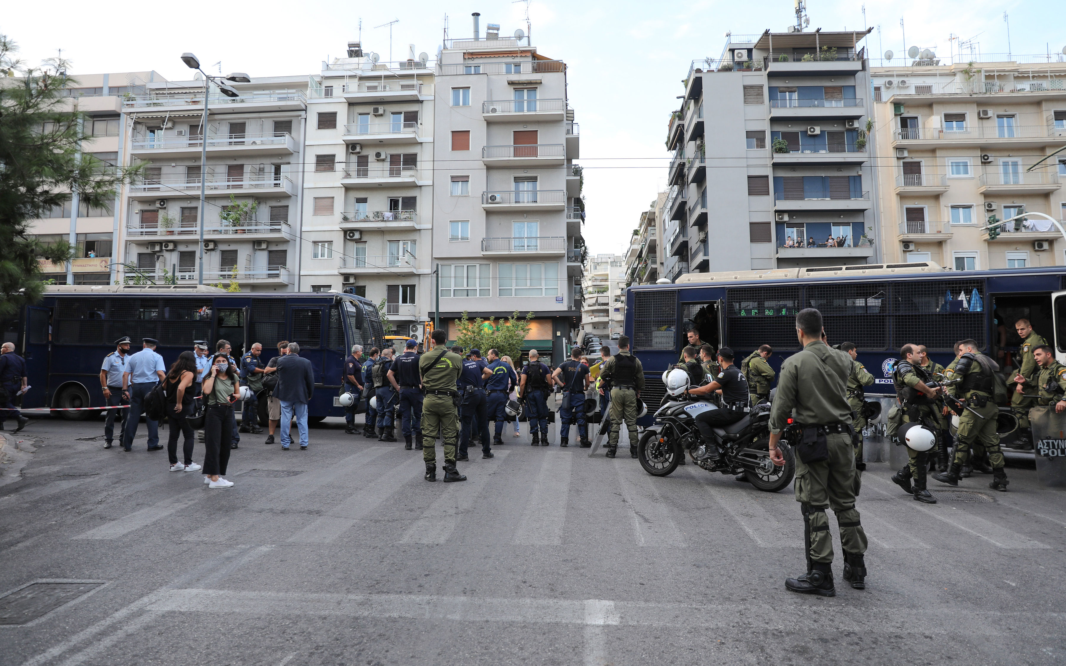 Δρακόντεια μέτρα ασφαλείας στο Εφετείο (εικόνες)-2