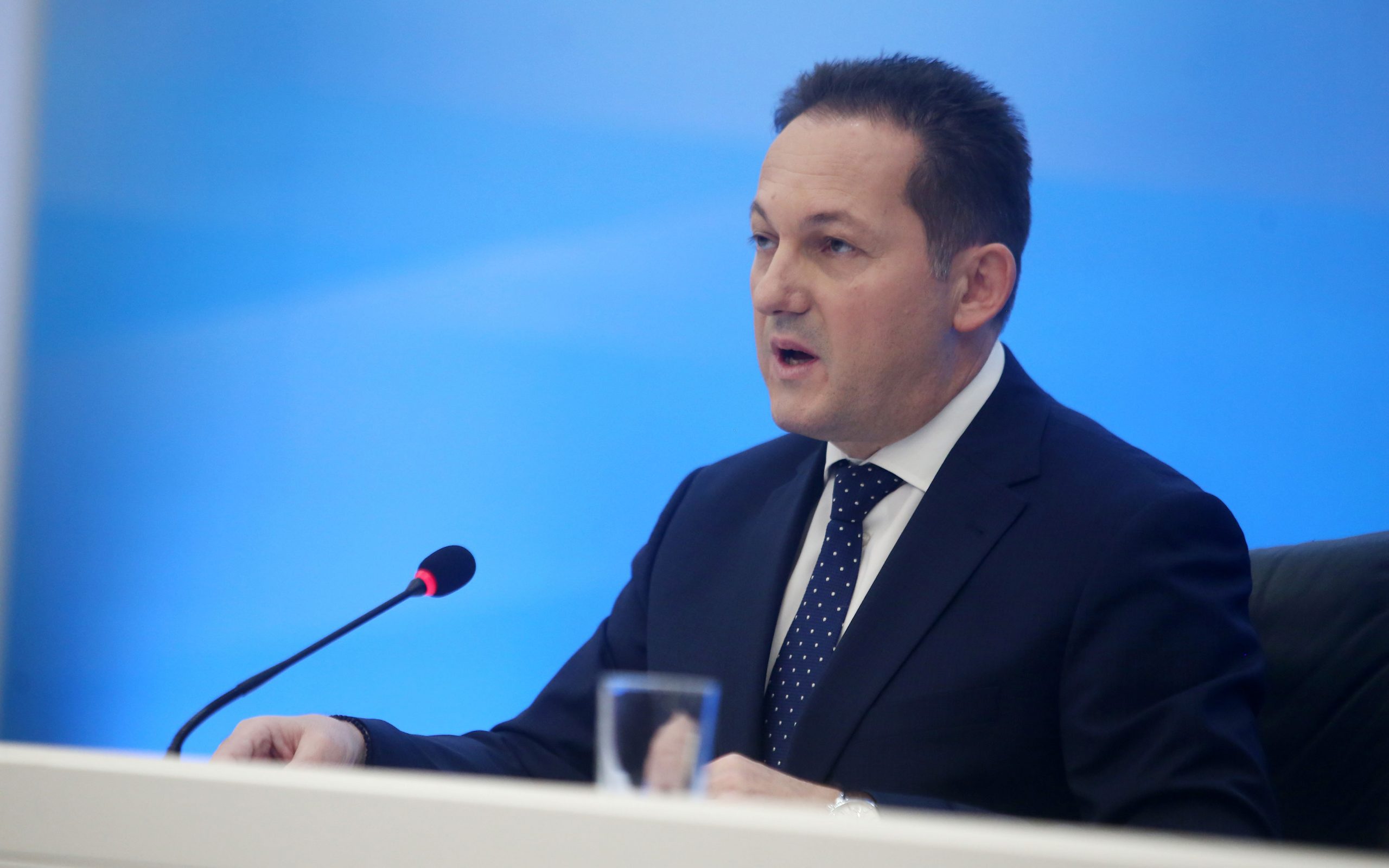 στ-πέτσας-παραδειγματική-τιμωρία-για-561122407