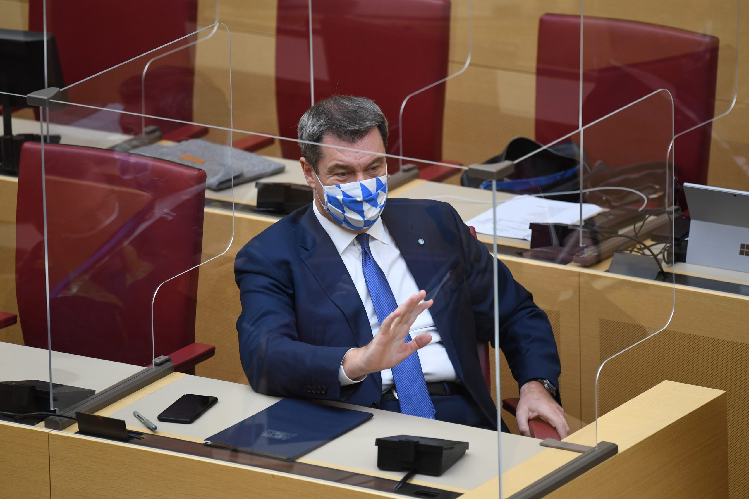 καμπανάκι-πρωθυπουργού-της-βαυαρί-561126115