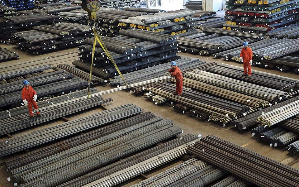 πατούν-και-πάλι-τη-σκανδάλη-των-δασμ-561110755