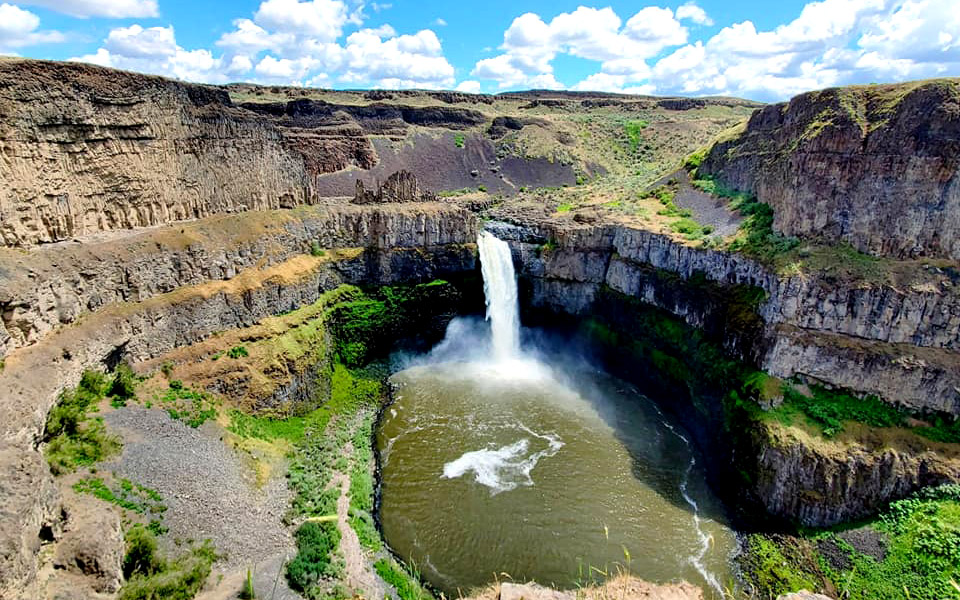 οι-αναγνώστες-ταξιδεύουν-road-trip-στην-ουάσ-561113680