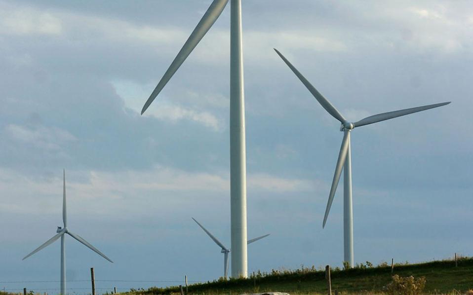 οι-ανανεώσιμες-πηγές-μειώνουν-την-τιμ-561101365