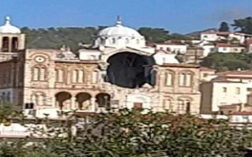 σάμος-σοβαρές-ζημιές-από-τα-7-ρίχτερ-561137056