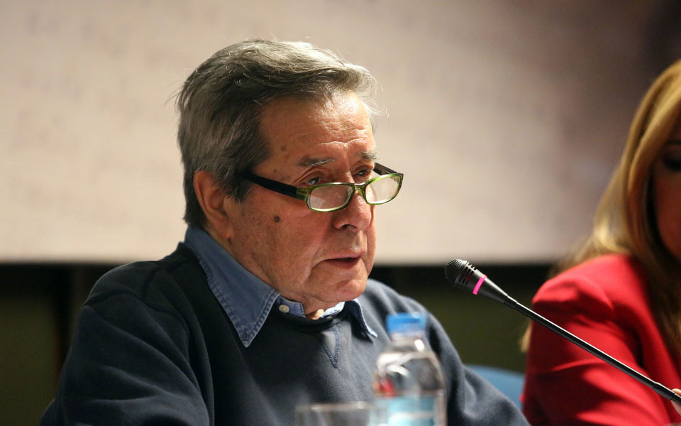 εφυγε-από-τη-ζωή-ο-πέτρος-κουναλάκης-561137209