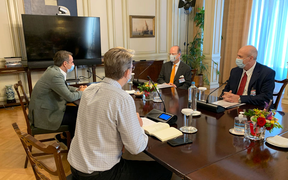 στο-μαξίμου-ο-ceo-της-φαρμακευτικής-boehringer-ingelheim-561110554