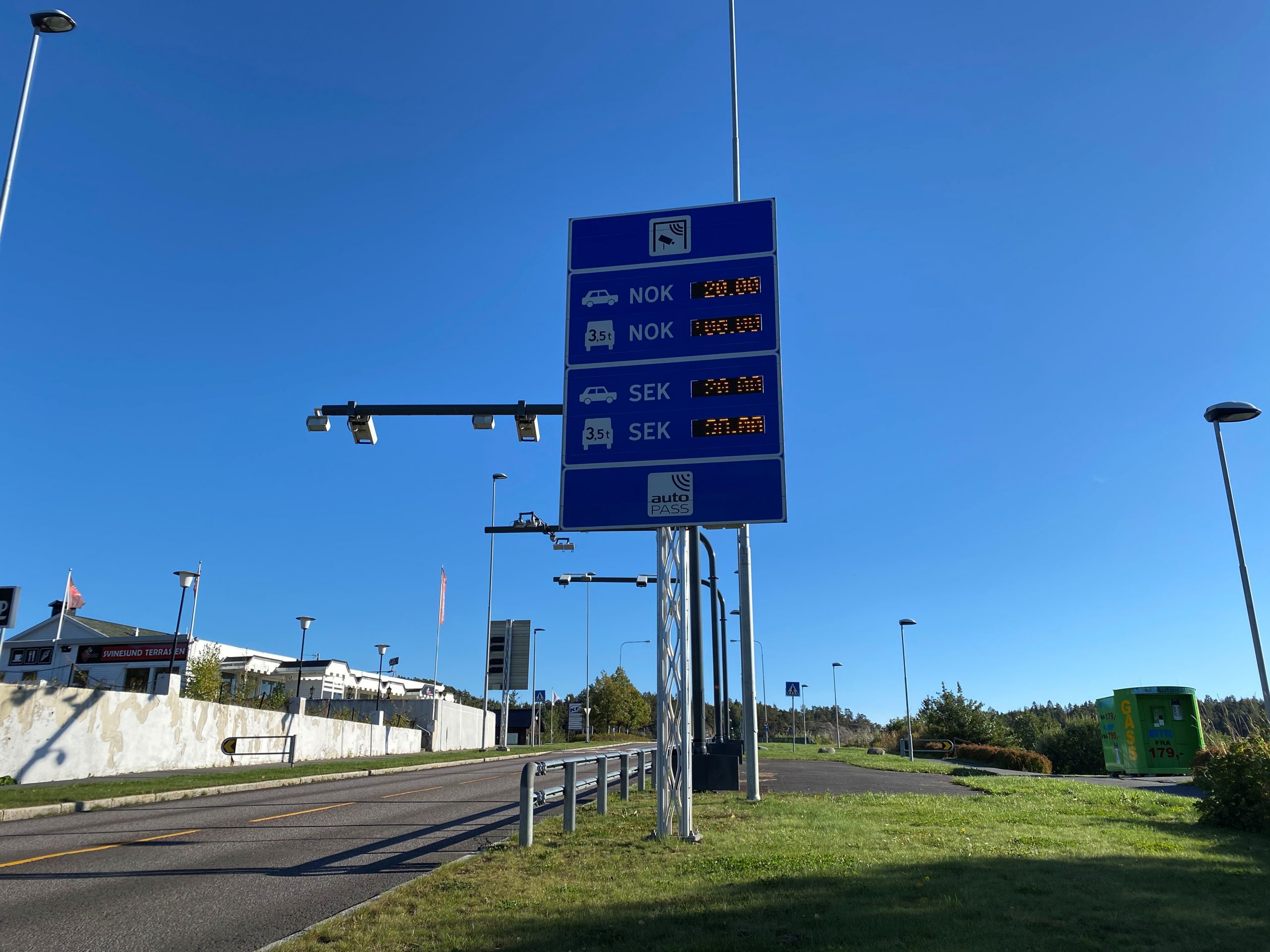 άδειοι-οι-κυριότεροι-αυτοκινητόδρομ-561109552