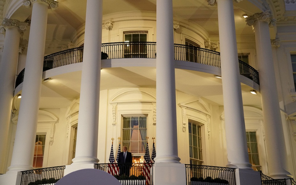 το-μήνυμα-τραμπ-από-τον-λευκό-οίκο-βγε-561105418