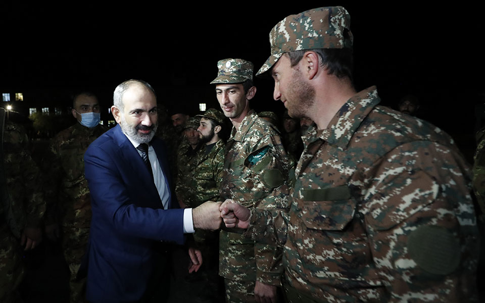 αρμένιος-πρωθυπουργός-καμία-διπλωμα-561126322