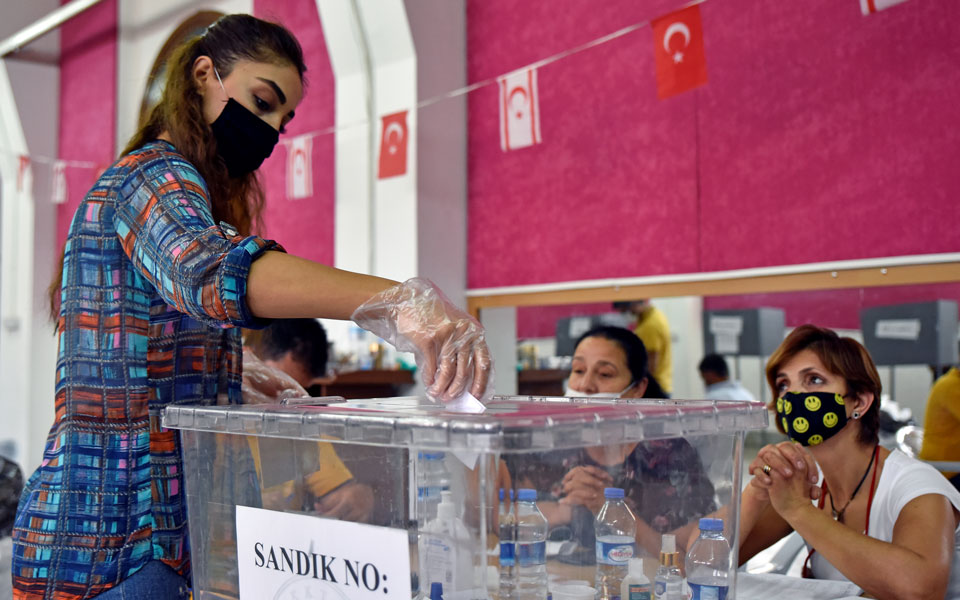 έκλεισαν-οι-κάλπες-στα-κατεχόμενα-σ-561121942