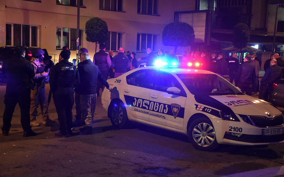 έληξε-το-περιστατικό-ομηρίας-σε-τράπε-561126430