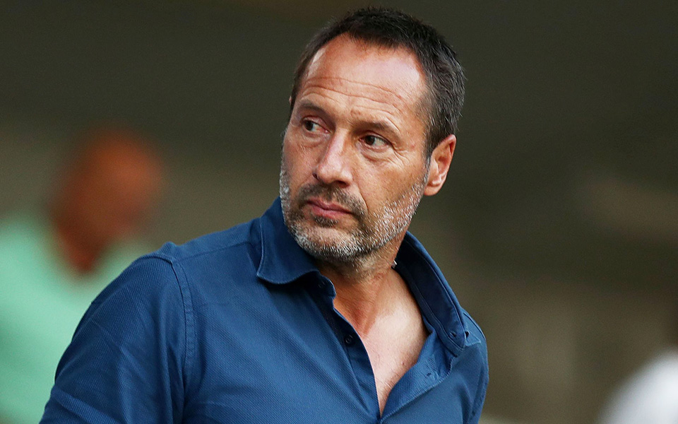 μια-εθνική-που-ψάχνει-την-ταυτότητά-τη-561118837