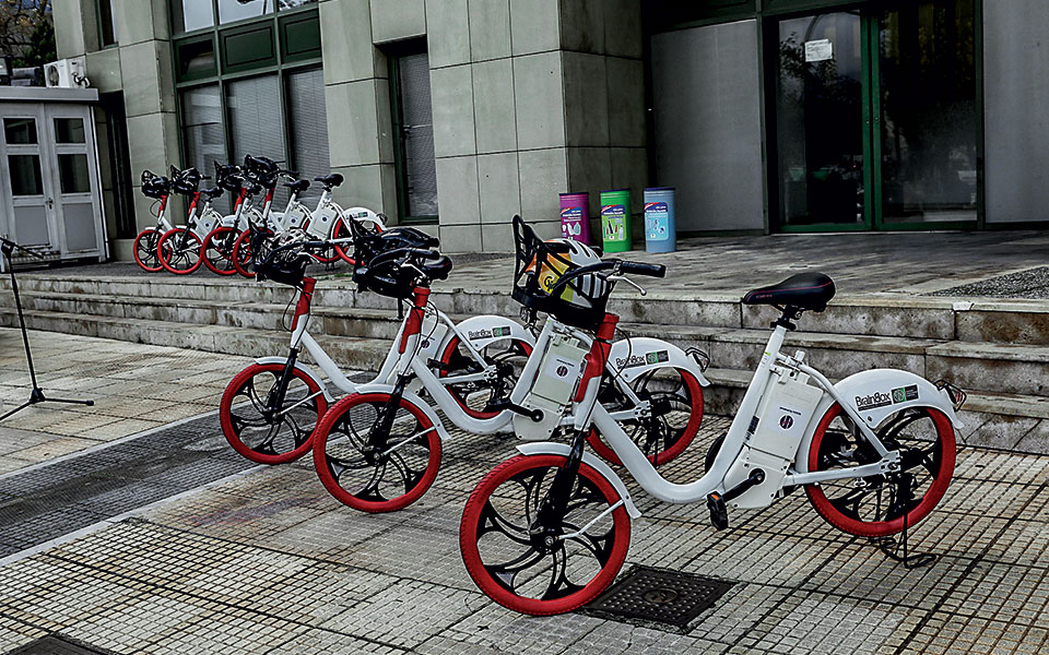 Όταν η Ελλάδα ερωτεύτηκε τα ηλεκτρικά ποδήλατα-3