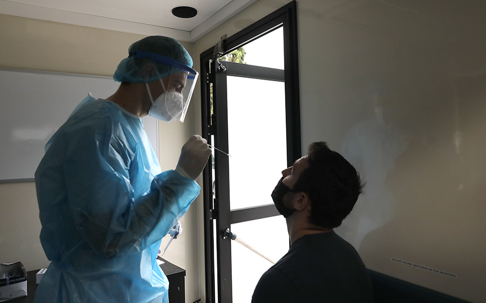 κορωνοϊός-408-νέα-κρούσματα-έξι-θάνατοι-561115306