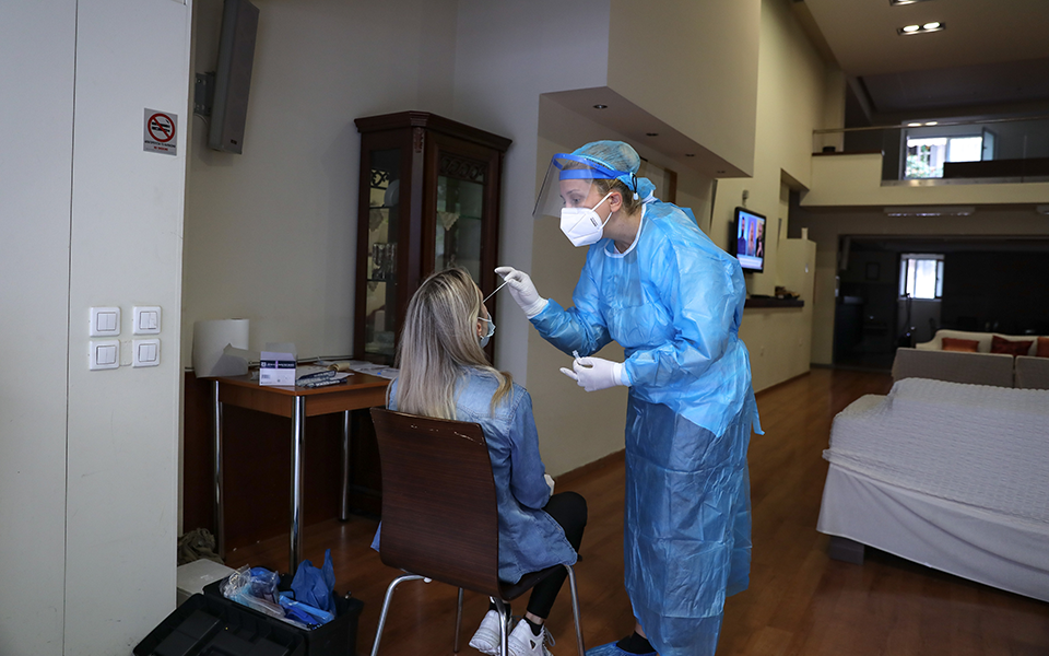 κορωνοϊός-436-νέα-κρούσματα-έξι-θάνατοι-561109495