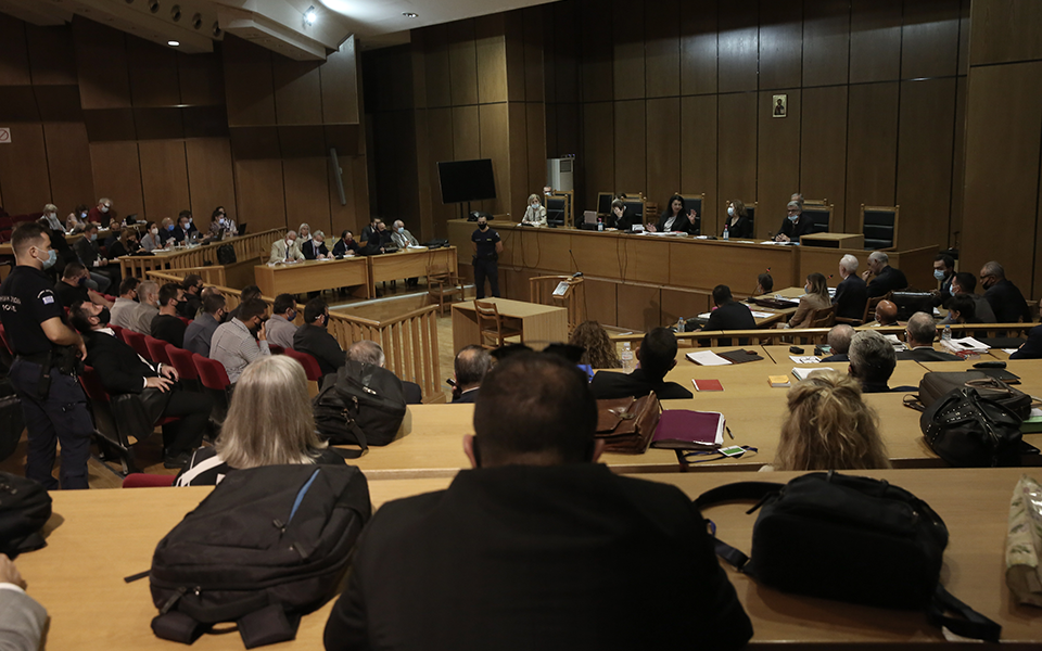 βαριές-ποινές-για-χ-α-γιατί-υποβλήθη-561113359