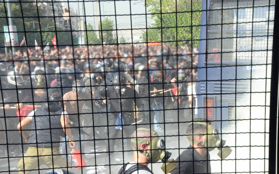 ΓΑΔΑ: Απάντηση για τα χθεσινά επεισόδια με νέες φωτογραφίες-4