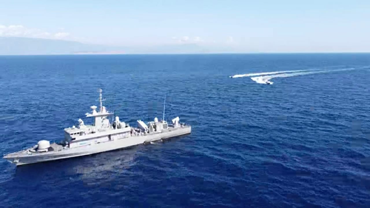 Πλωτή «ασπίδα» γύρω από το Καστελλόριζο-3
