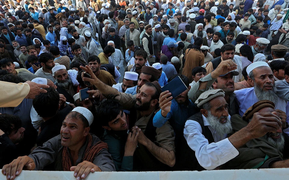 αφγανιστάν-τουλάχιστον-15-νεκροί-που-πο-561125185